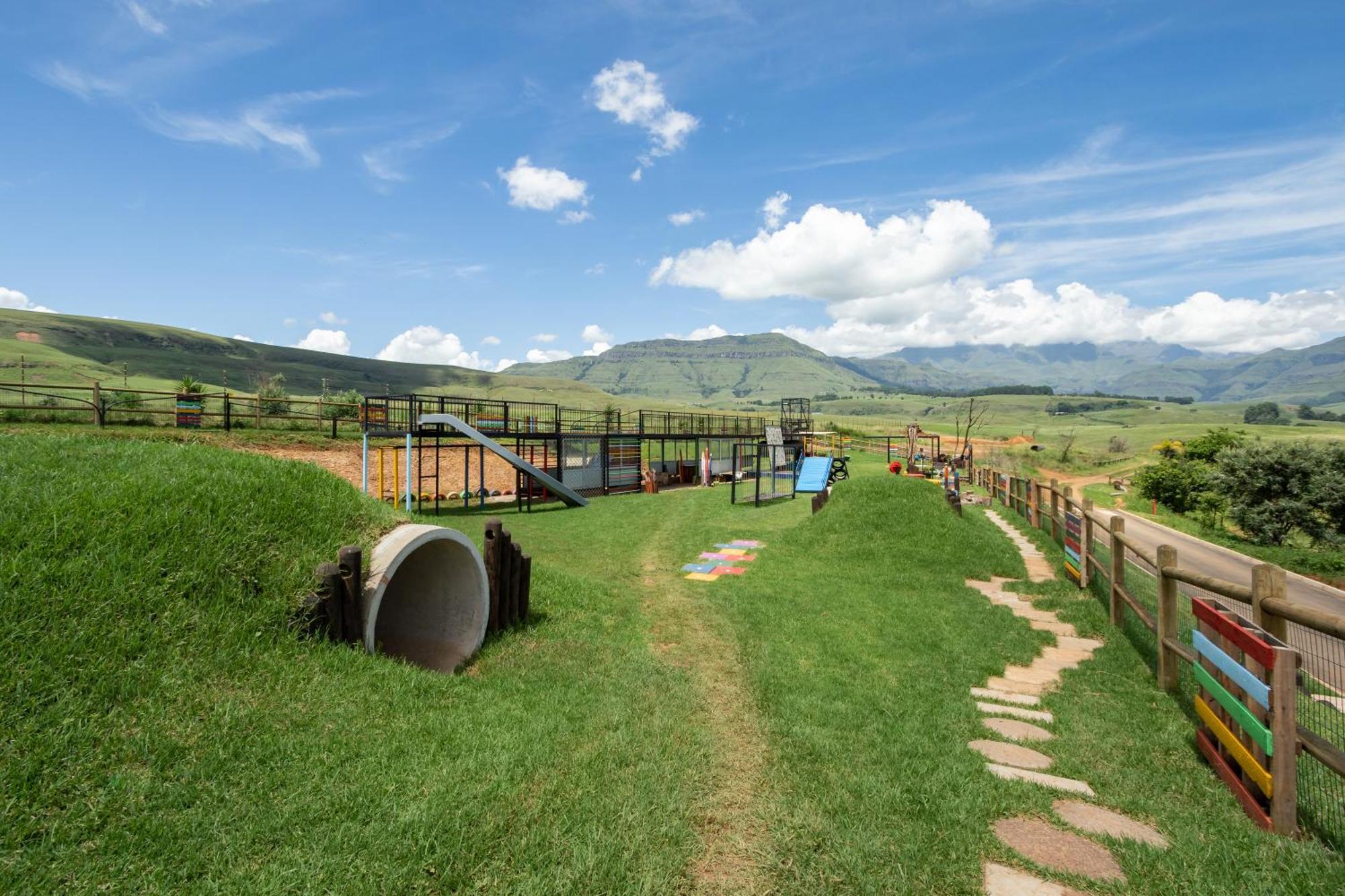 Dragonview Lodge Champagne Valley Экстерьер фото