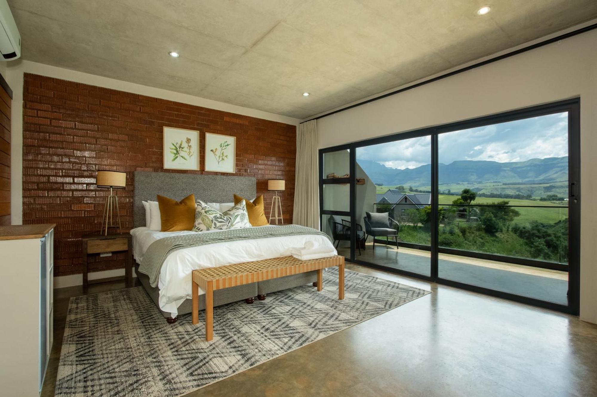 Dragonview Lodge Champagne Valley Экстерьер фото